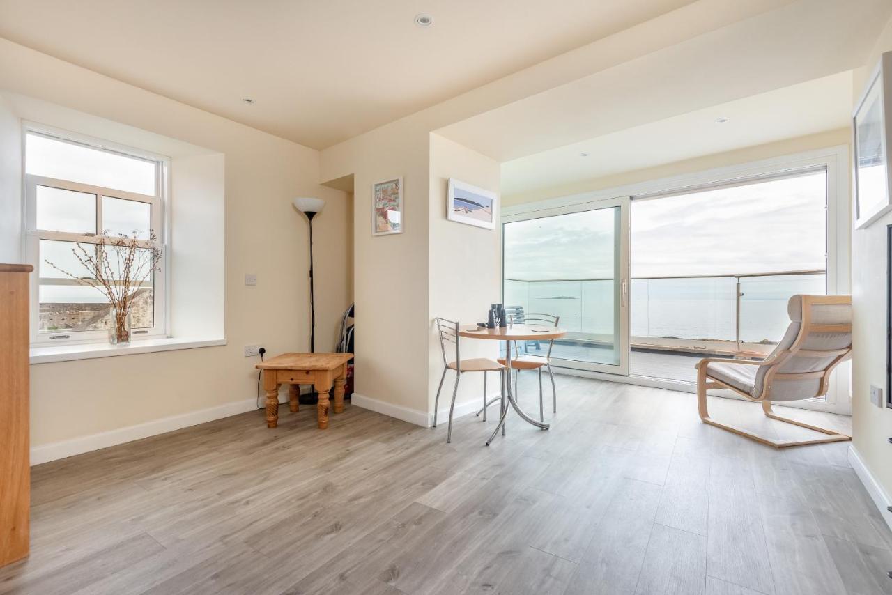 Stunning Shore Front House In Historic Cellardyke 安斯特拉瑟 外观 照片
